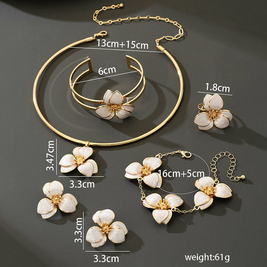 Simple niche design dripping oil flower earrings necklace Mori resort style jewelry set